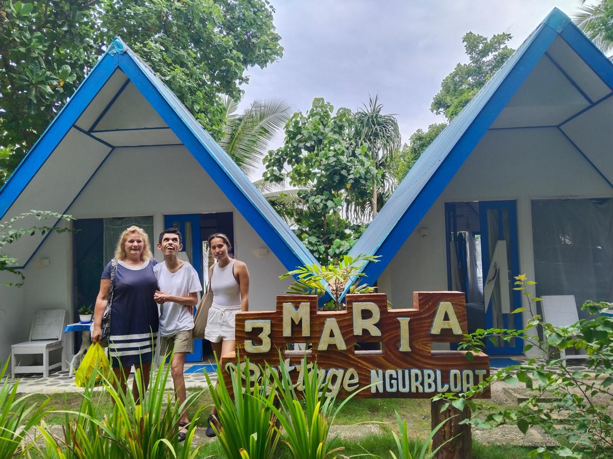 Tria Maria Cottage Ngurbloat Rom bilde
